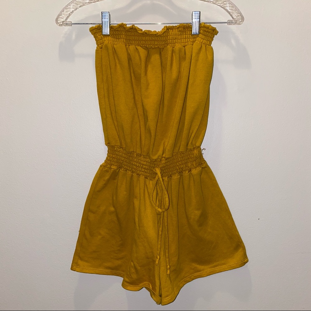 Strapless yellow romper